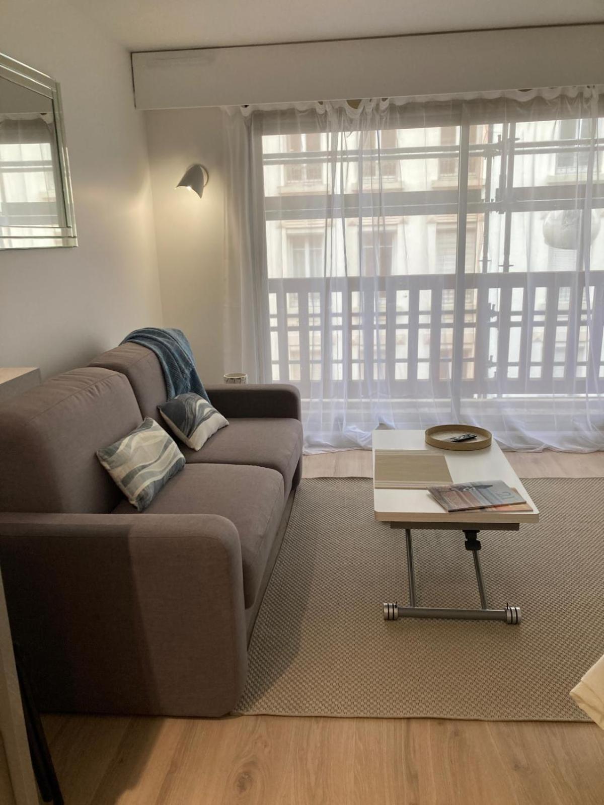 Grand Studio Hyper Centre Avec Balcon Tout Refait Mars 2025 Deauville Bagian luar foto